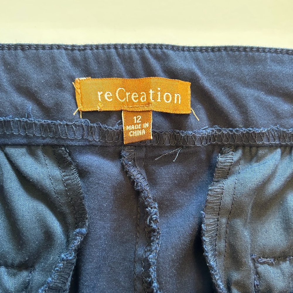 NWOT Classic Navy reCreation Women's Shorts - Picture 3 of 7